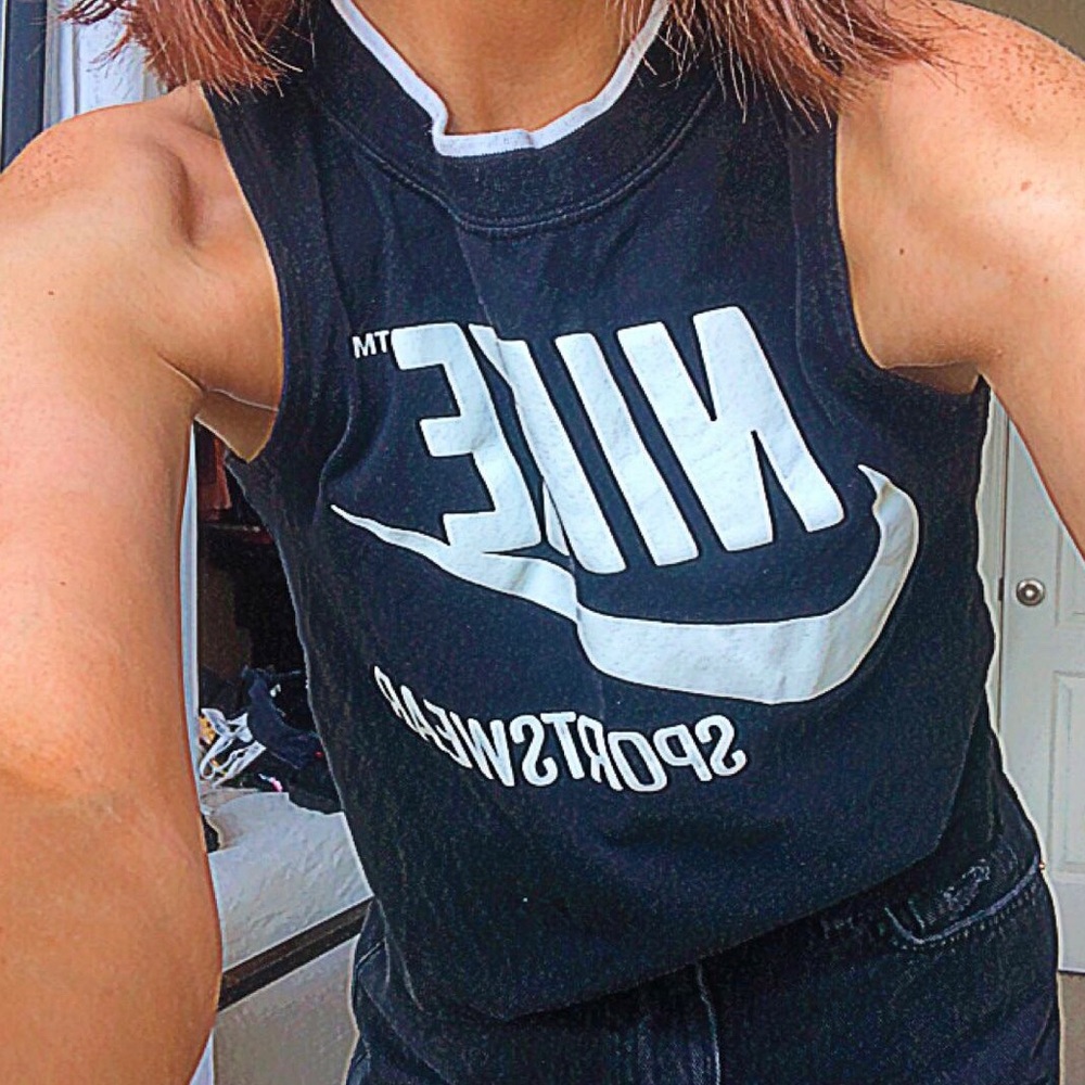 nike top